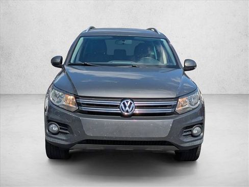 Used 2014 Volkswagen Tiguan S FWD image 2