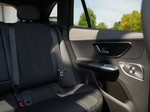 New 2025 Mercedes-Benz EQE 350+ 4MATIC SUV image 34