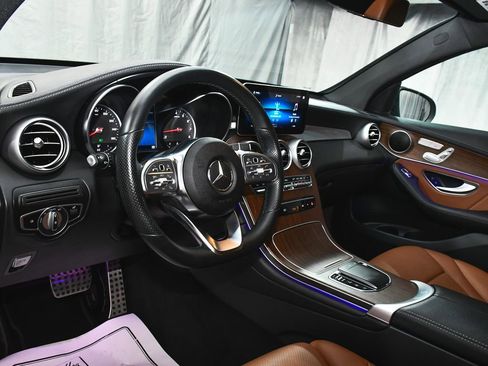Used 2022 Mercedes-Benz GLC 300 4MATIC Coupe image 19