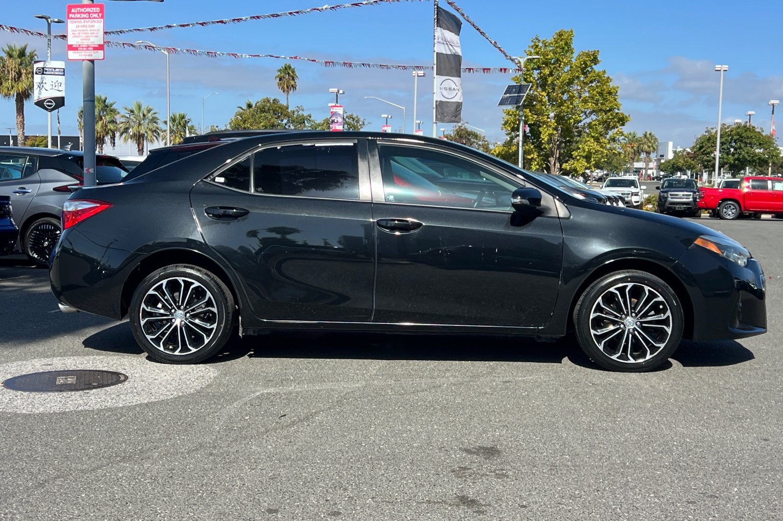 Used 2016 Toyota Corolla S FWD image 3