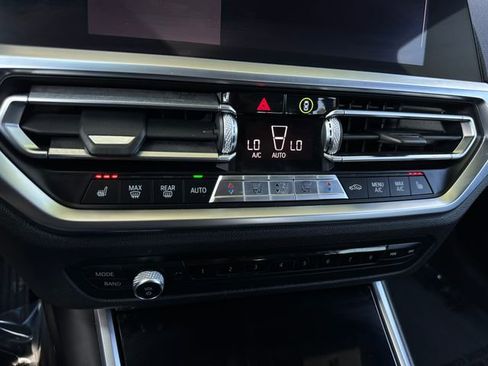 Used 2019 BMW 330i Sedan w/ Convenience Package image 31