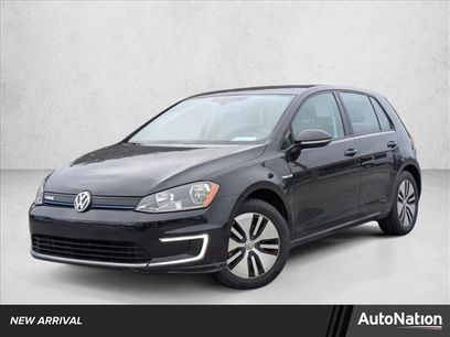 Used 2016 Volkswagen e-Golf SE w/ DC Fast Charging Package