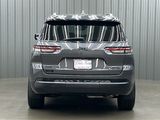 Used 2024 Jeep Grand Cherokee L Limited w/ Black Appearance Package image 4