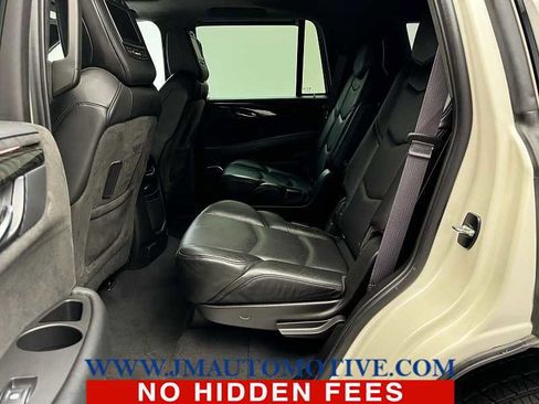 Used 2015 Cadillac Escalade Platinum image 15