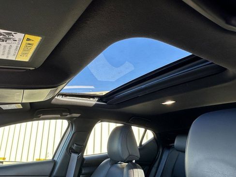 Certified 2025 MAZDA MAZDA3 Hatchback w/Premium Plus Pkg image 4