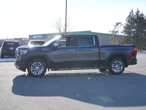 Used 2022 GMC Sierra 1500 Denali w/ Technology Package image 6