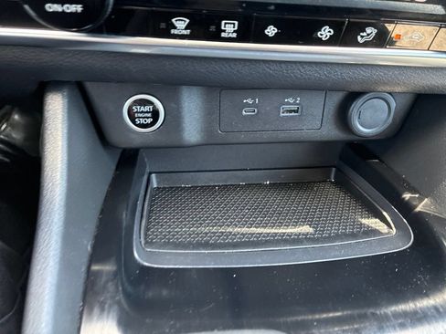 Used 2023 Nissan Rogue SV FWD image 31