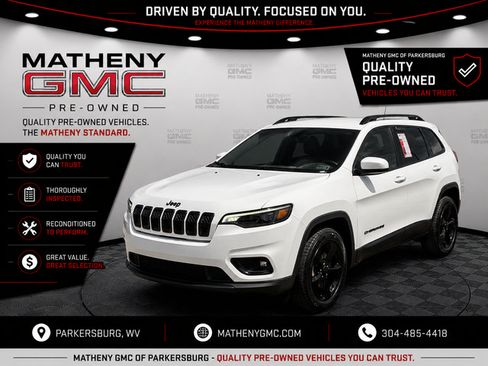 Used 2019 Jeep Cherokee Latitude Plus AWD/4WD image 1