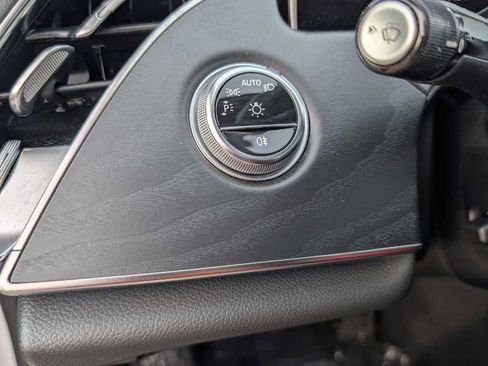 Used 2025 Mercedes-Benz E 450 4MATIC Sedan image 15