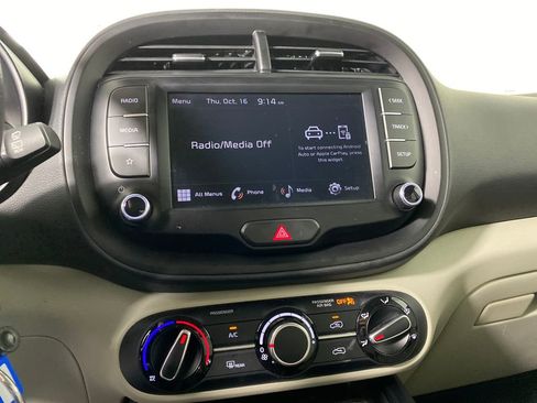 Certified 2024 Kia Soul LX image 16