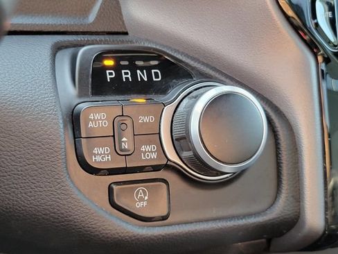 Used 2023 RAM 1500 Big Horn AWD/4WD image 19