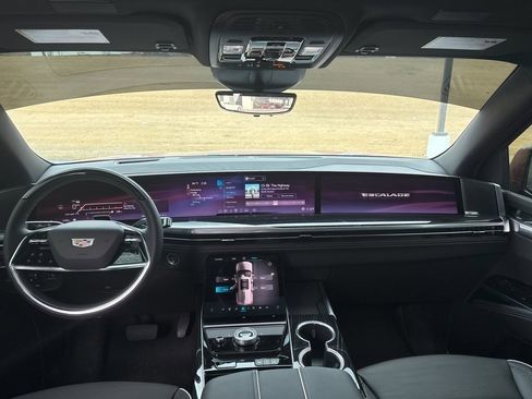 Used 2026 Cadillac Escalade Sport w/ Touring Package image 13