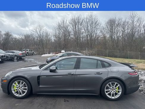 Used 2018 Porsche Panamera 4 image 2