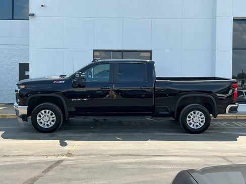 Used 2021 Chevrolet Silverado 2500 LT w/ All Star Edition AWD/4WD image 5