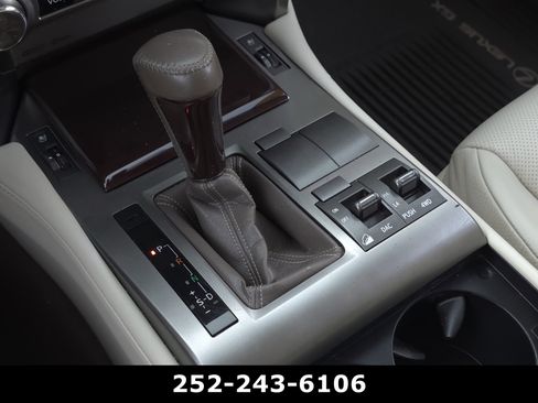 Used 2015 Lexus GX 460 w/ Premium Package image 16