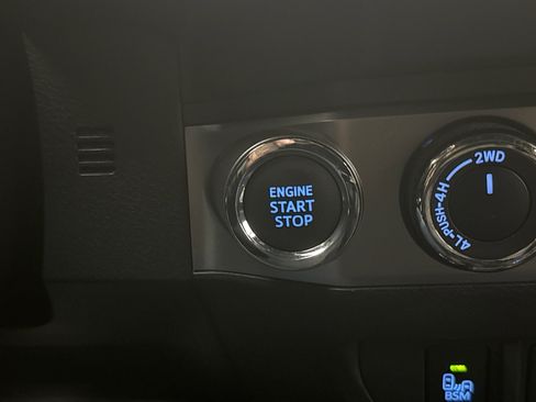 Used 2021 Toyota Tacoma Limited w/ Nightshade Package AWD/4WD image 22