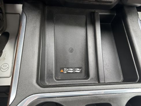 Used 2021 Chevrolet Silverado 2500 High Country w/ Technology Package image 31