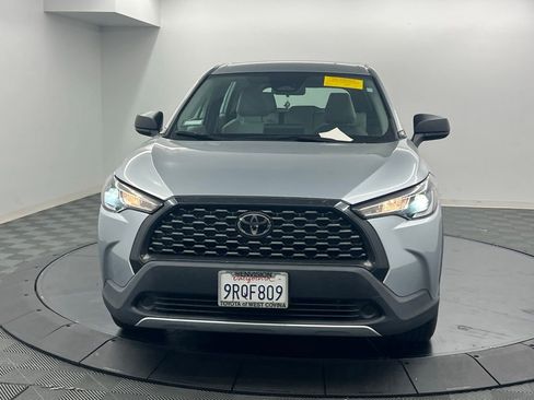 Used 2023 Toyota Corolla Cross L image 5