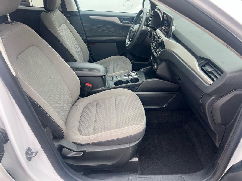 Used 2022 Ford Escape SE w/ Cold Weather Package AWD/4WD image 10