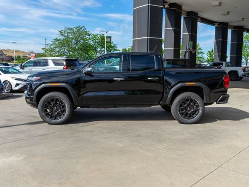 New 2026 GMC Canyon Denali w/ LPO, Denali Black Edition AWD/4WD image 4