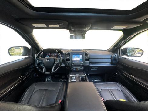 Used 2018 Ford Expedition Limited w/ Equipment Group 301A RWD image 25