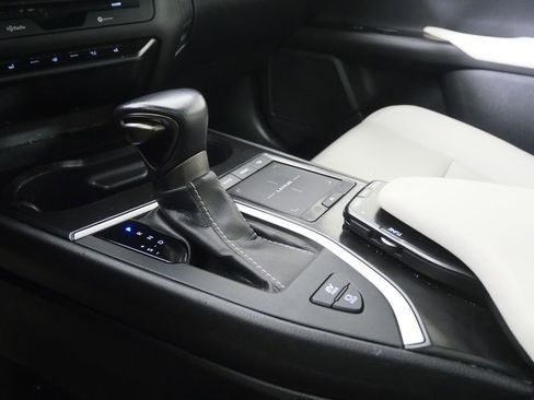 Used 2020 Lexus UX 250h w/ Premium Package image 25