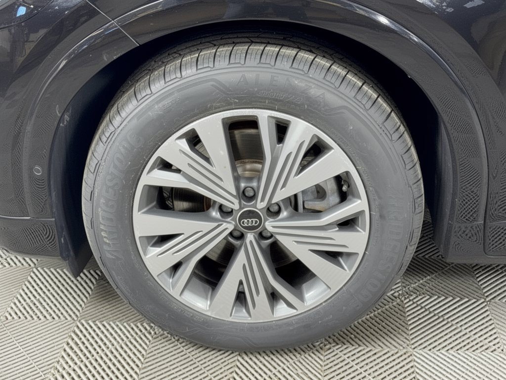Used 2023 Audi Q4 e-tron Premium Plus w/ Premium Plus RWD image 13