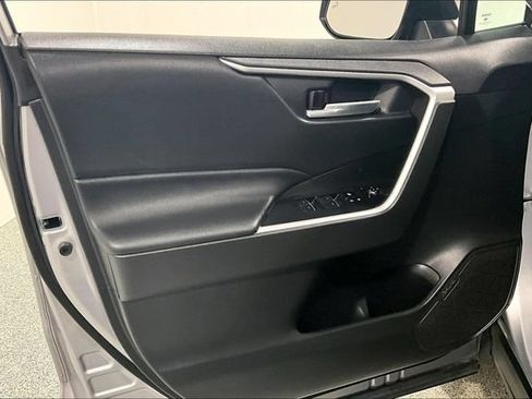 Used 2022 Toyota RAV4 XLE w/ Convenience Package AWD/4WD image 26