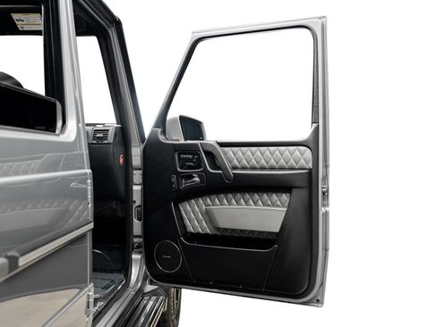 Used 2015 Mercedes-Benz G 63 AMG 4MATIC image 59
