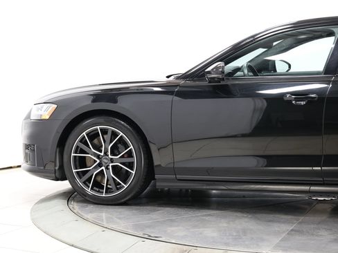 Used 2020 Audi S8 L w/ S8 Executive Package AWD/4WD image 7