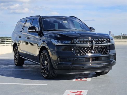 New 2025 Lincoln Navigator L Reserve w/ Jet Appearance Package image 3