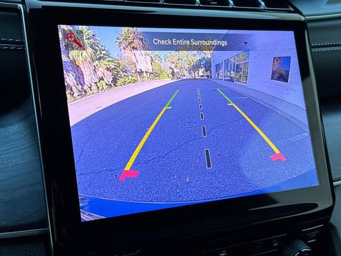 New 2025 Jeep Grand Cherokee Limited w/ Black Appearance Package image 19