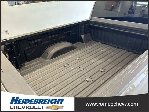 Used 2025 Chevrolet Silverado 2500 Custom w/ Custom Convenience Package AWD/4WD image 35