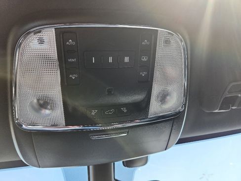 Used 2021 Jeep Grand Cherokee Limited X AWD/4WD image 15