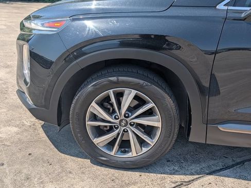 Used 2019 Hyundai Santa Fe SEL FWD image 9