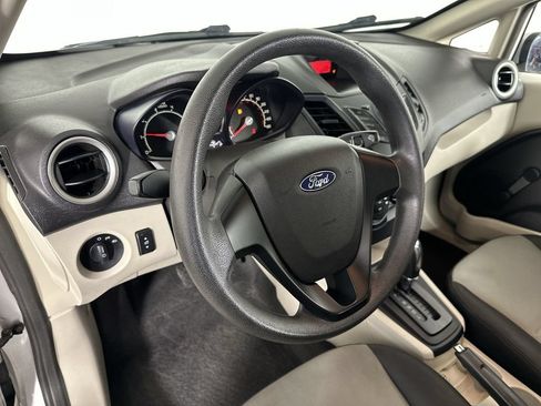 Used 2012 Ford Fiesta S FWD image 11