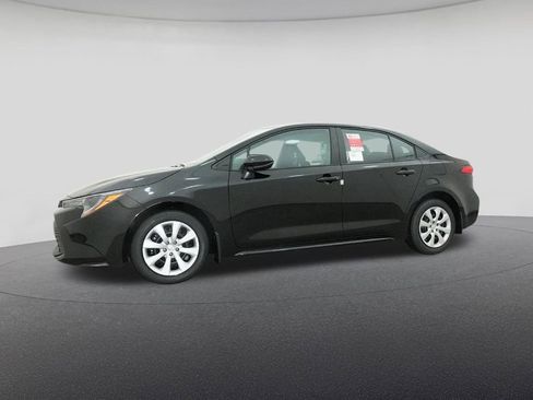 New 2026 Toyota Corolla LE image 18