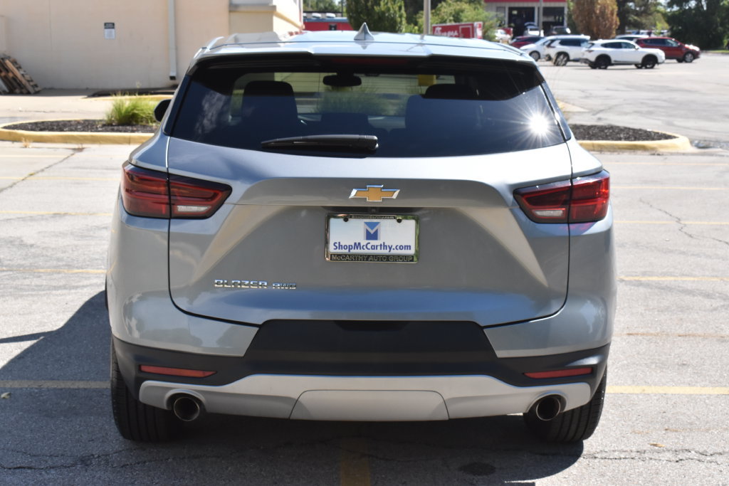 Used 2025 Chevrolet Blazer LT AWD/4WD image 9