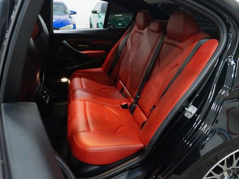 Used 2018 BMW M3 image 28