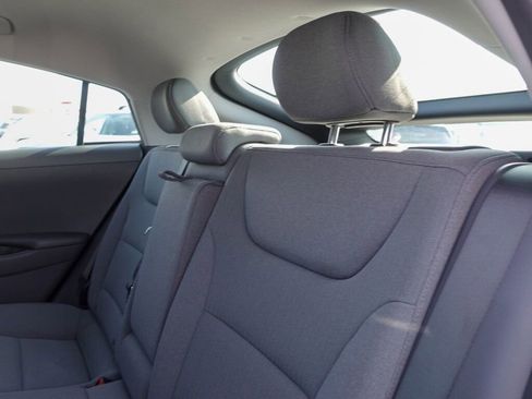 Used 2022 Hyundai Ioniq SE image 11