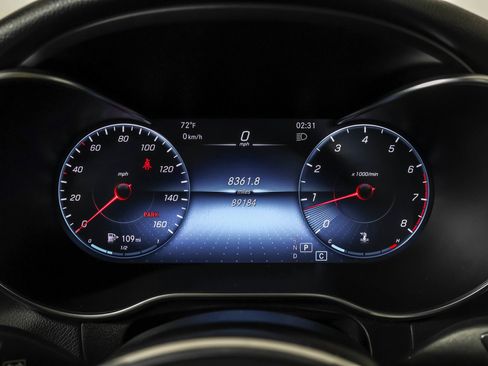 Used 2020 Mercedes-Benz GLC 300 4MATIC image 27