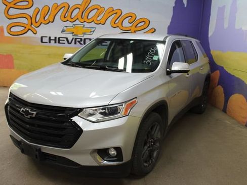Used 2019 Chevrolet Traverse LT w/ LPO, Midnight Edition AWD/4WD image 4