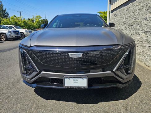 New 2026 Cadillac Lyriq V AWD/4WD image 12