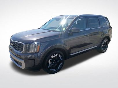 Used 2025 Kia Telluride S