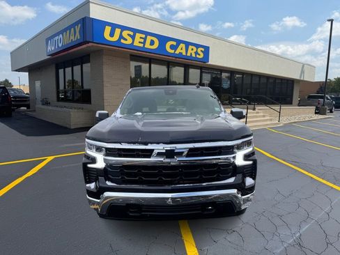 Used 2023 Chevrolet Silverado 1500 LT image 3