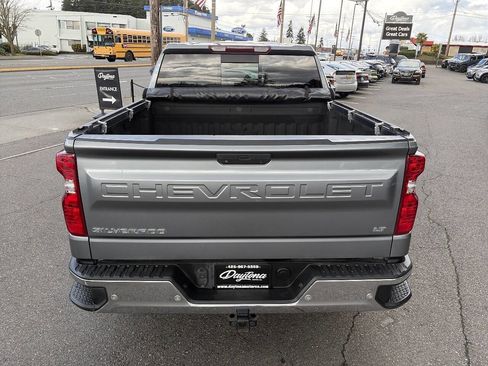 Used 2019 Chevrolet Silverado 1500 LT w/ Convenience Package image 5