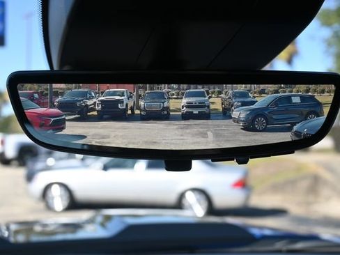 Used 2023 Chevrolet Silverado 1500 ZR2 w/ Technology Package image 21