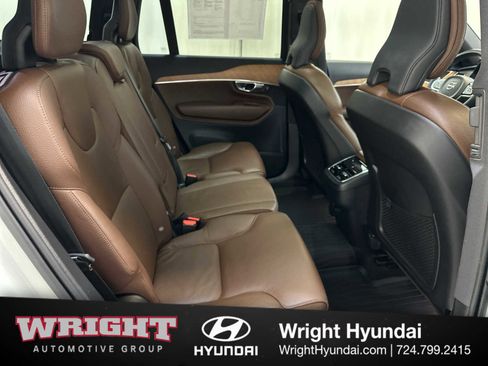 Used 2022 Volvo XC90 T6 Momentum w/ Advanced Package image 16