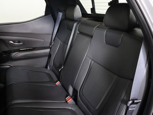 Used 2022 Hyundai Santa Cruz Limited image 33