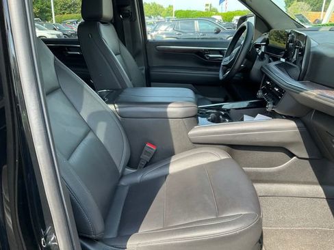 Used 2025 Chevrolet Tahoe LT RWD image 10